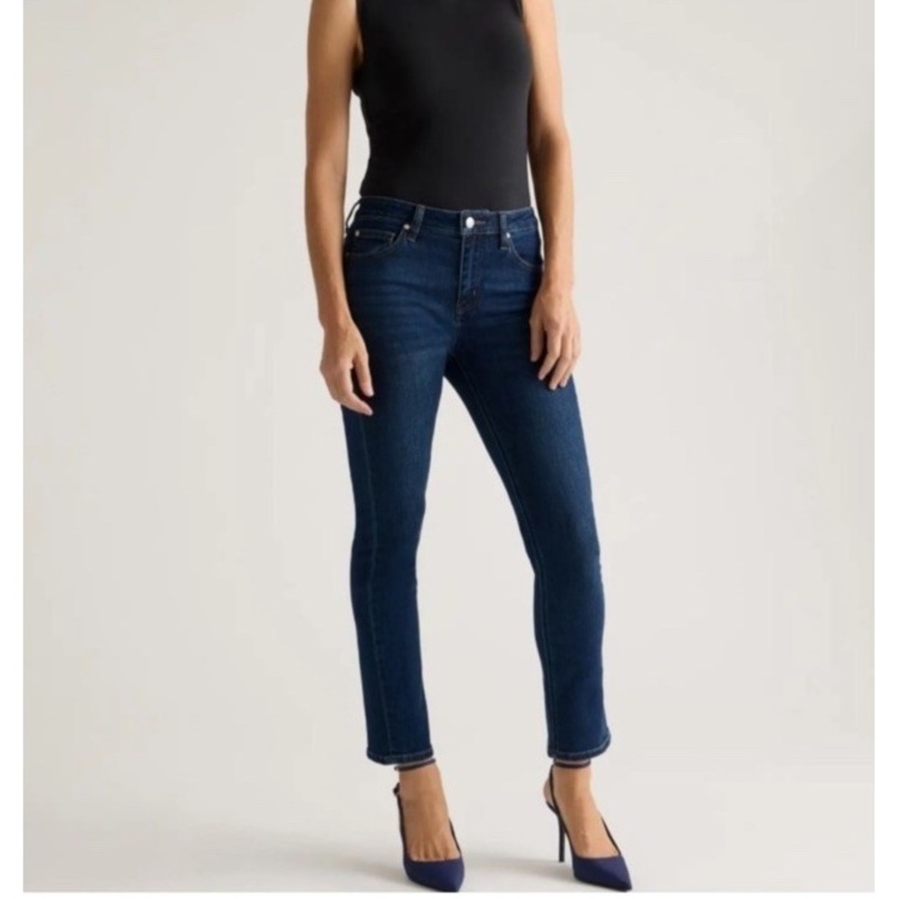 Quince Women Mid Rise Stretch Slim Straight Jeans  Size 25  26'Inseam Organic